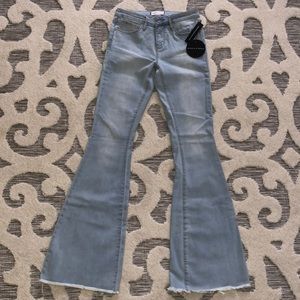 ARTICLES OF SOCIETY • Jeans
